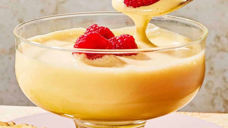 Zabaglione (Italian Egg Custard Dessert)
